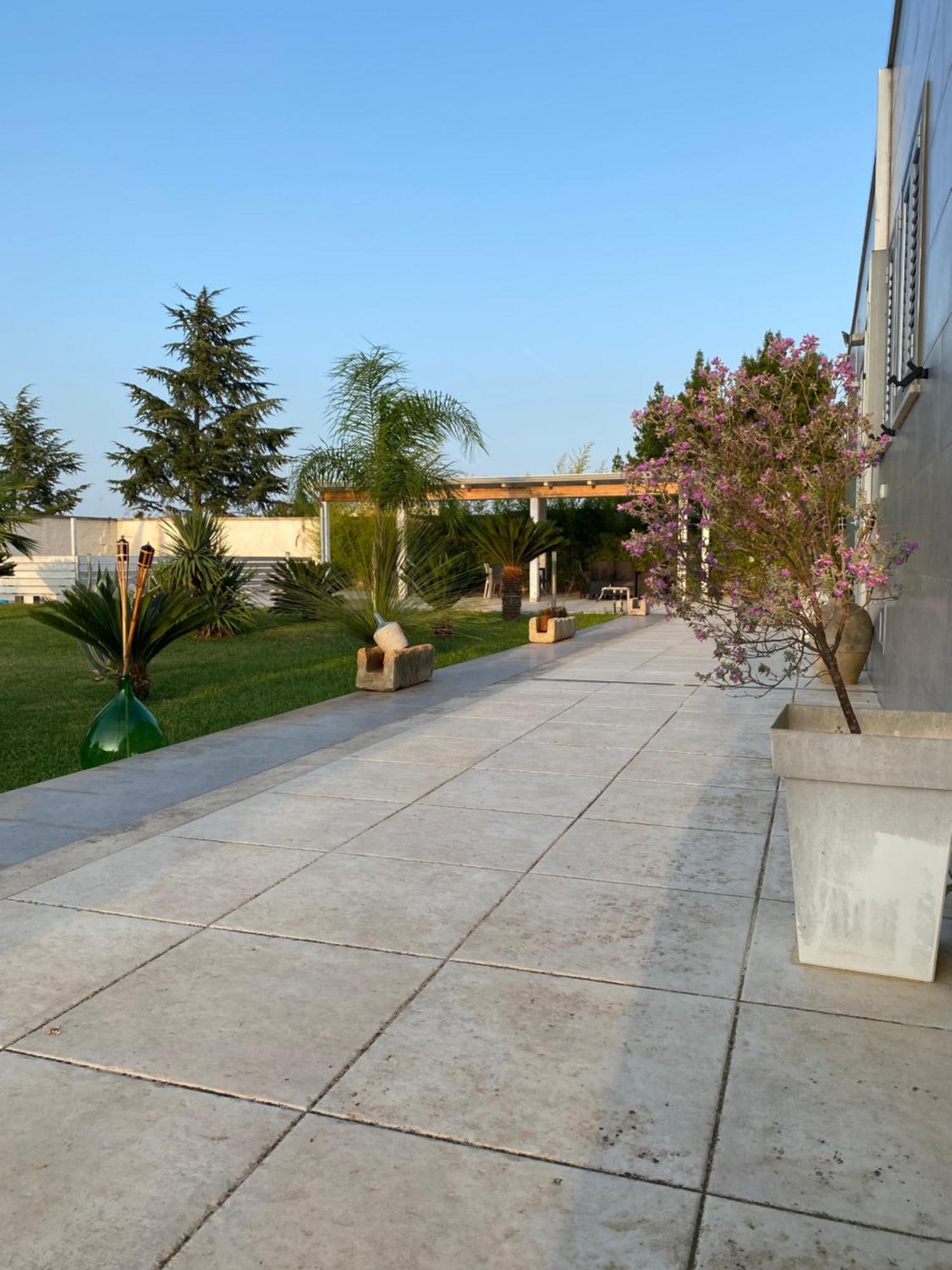B&B Italia Carmiano  Exteriör bild